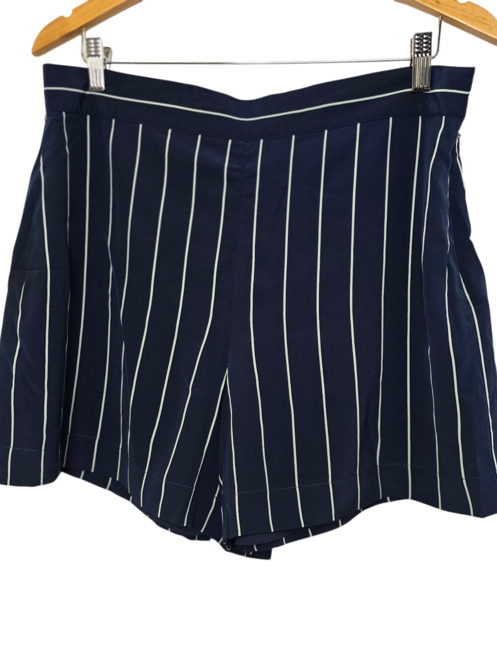 Polo Ralph Lauren Silk Navy White Pinstripe Shorts Women's Size 12 Tailored